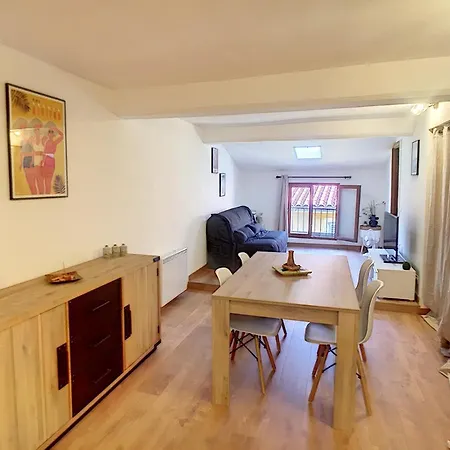 Vieux Nice- Bel Appart 3p, 5pax, Wifi Doglio Apartment